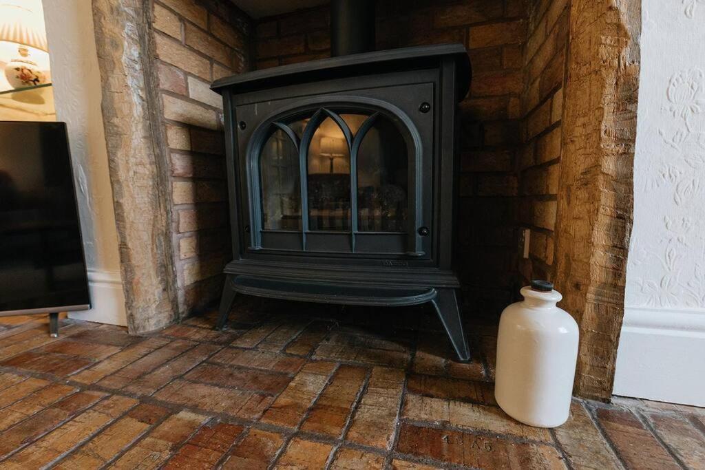 Fir Tree Cottage - Cosy 3 Bed Cottage In Penrhyn Bay With Beautiful Sea Views And Access To Snowdonia Rhôs-on-Sea Kültér fotó